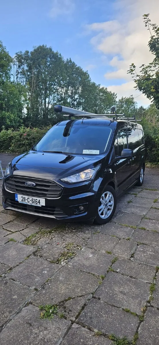 PAY NO VAT—2021 low km Transit Connect LWB - Image 1
