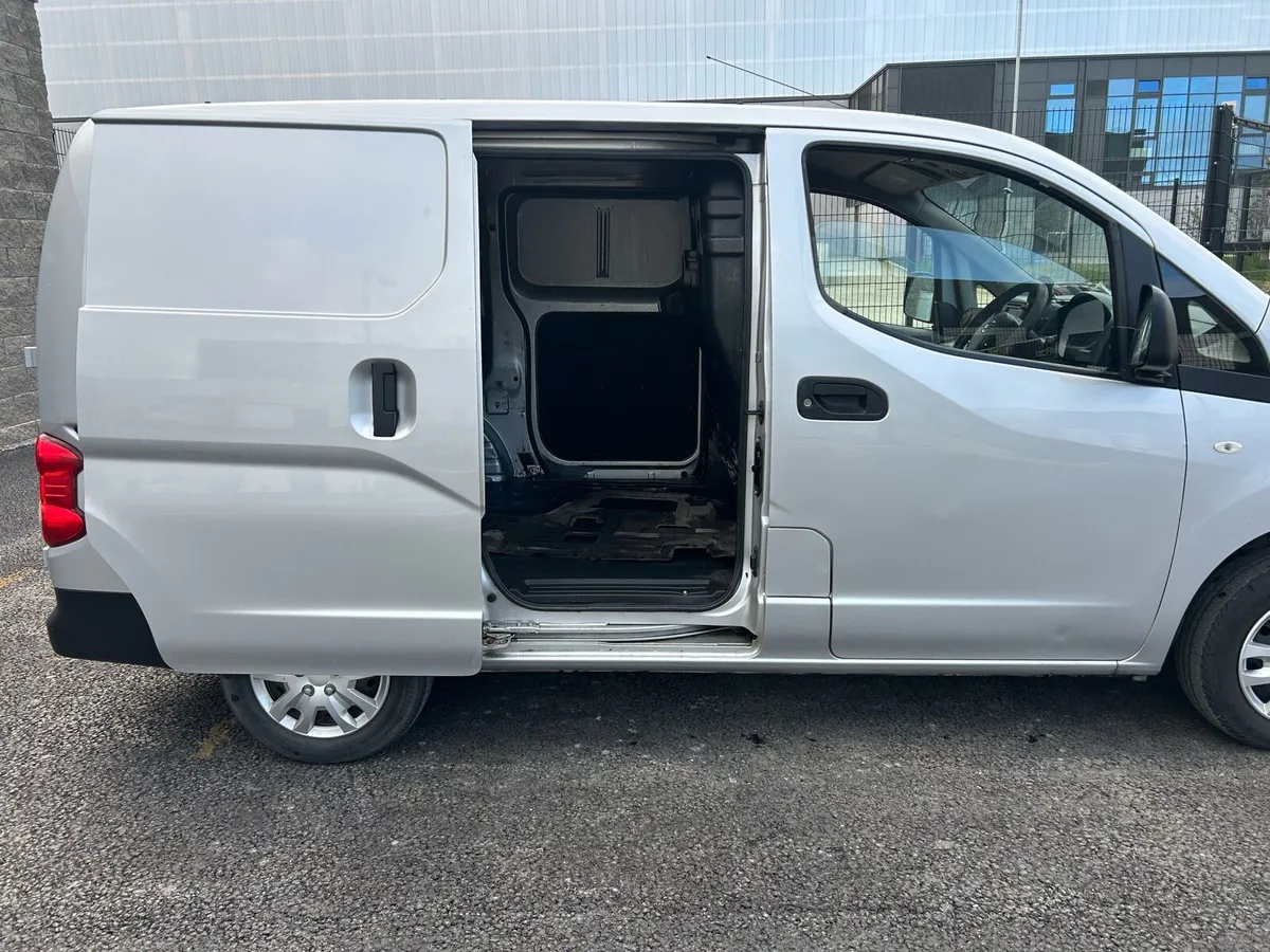 2016 Nissan nv200 new cvrt - Image 3