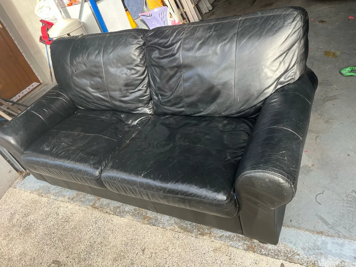 Couch - Image 2