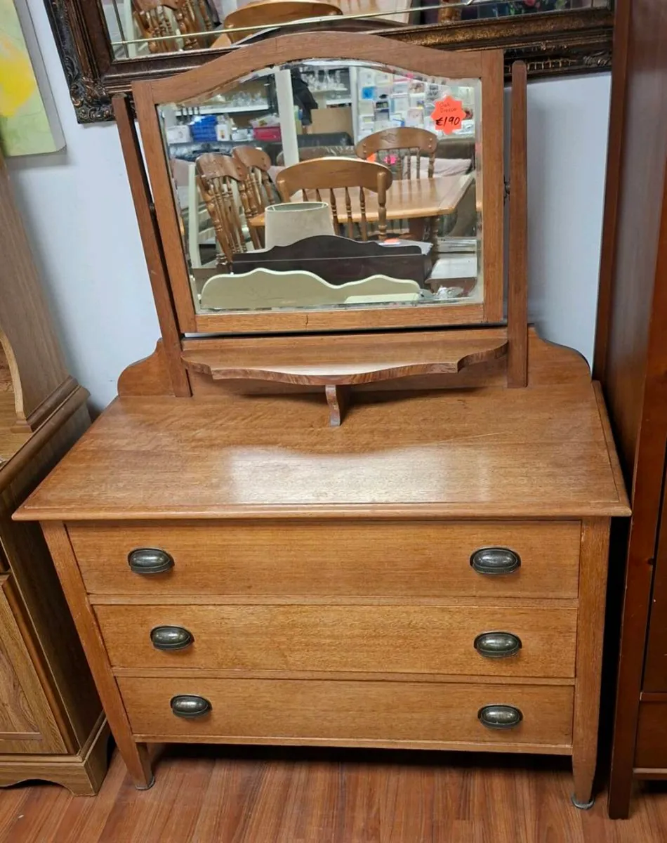 OAK DRESSER - Image 1