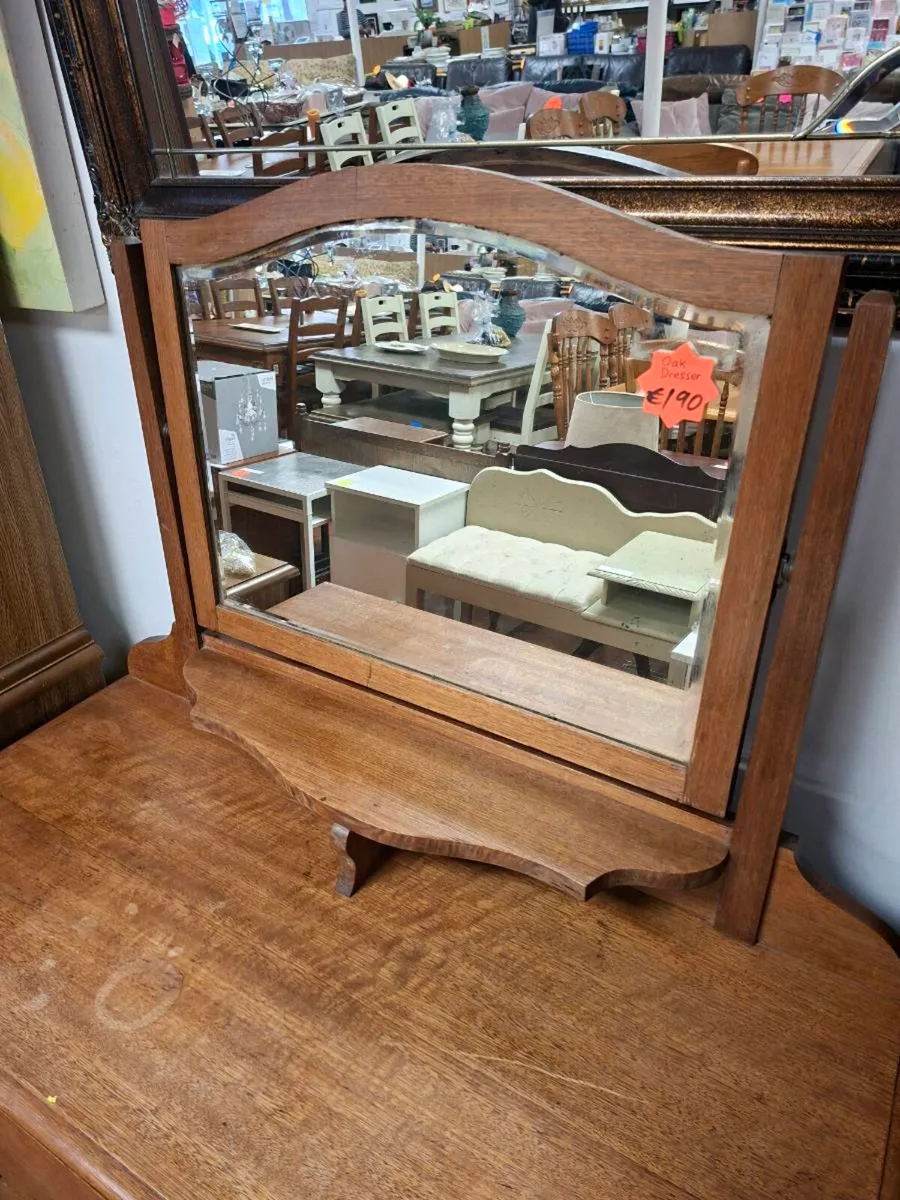 OAK DRESSER - Image 2