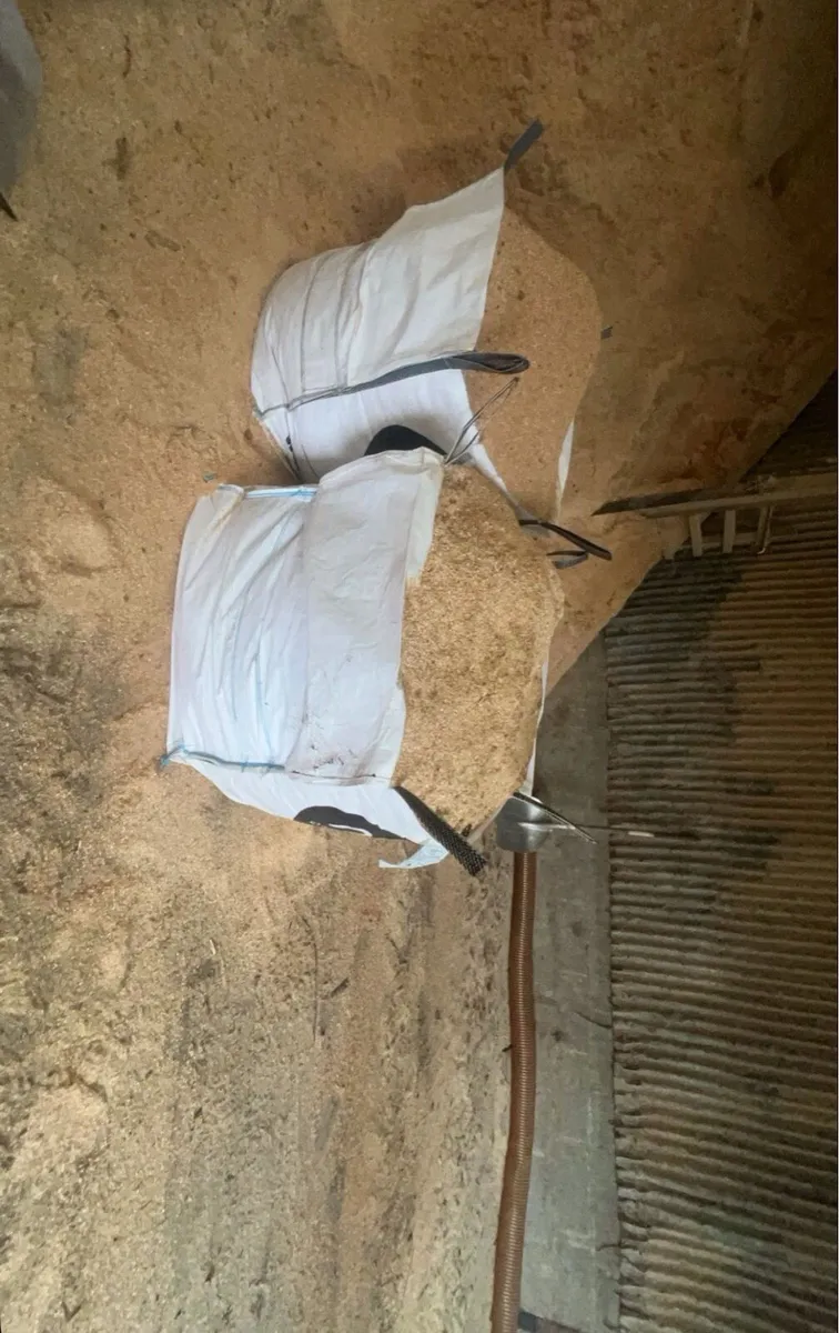 Sawdust animal bedding - Image 1