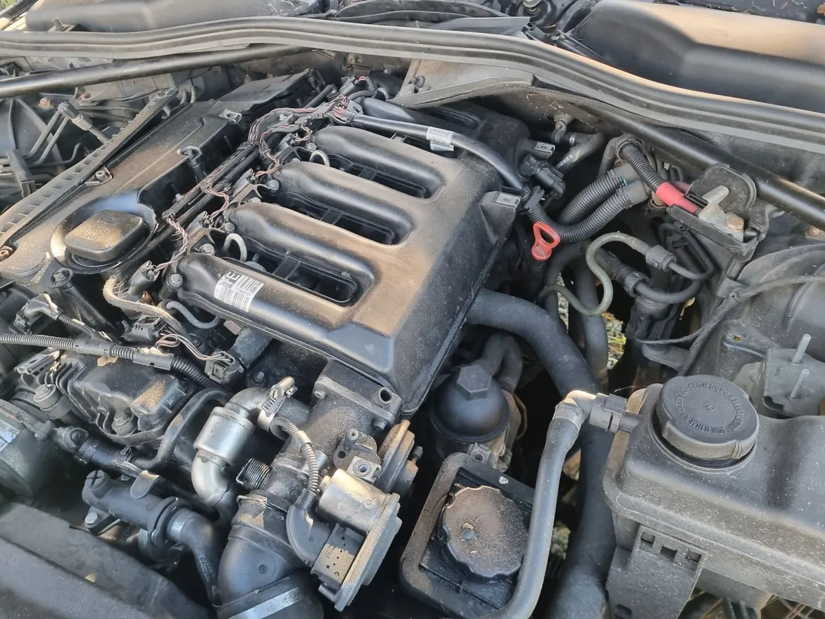 M57 525d Engine & Manual Gearbox - Image 1
