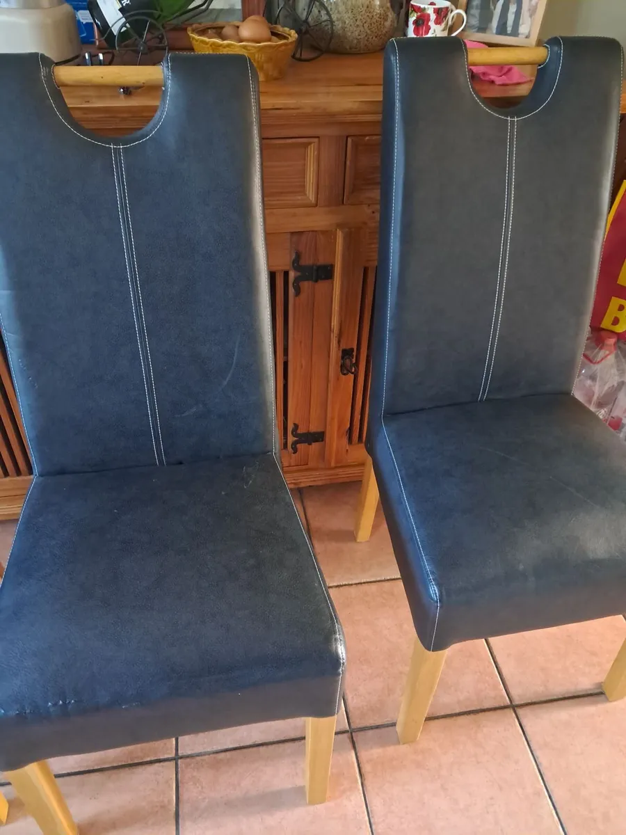 6 dining chairs - Image 1