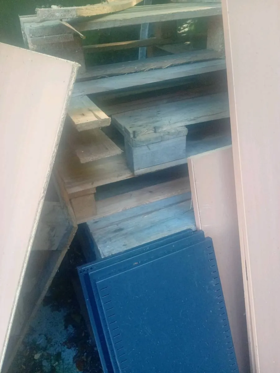 Free Pallets in Swords