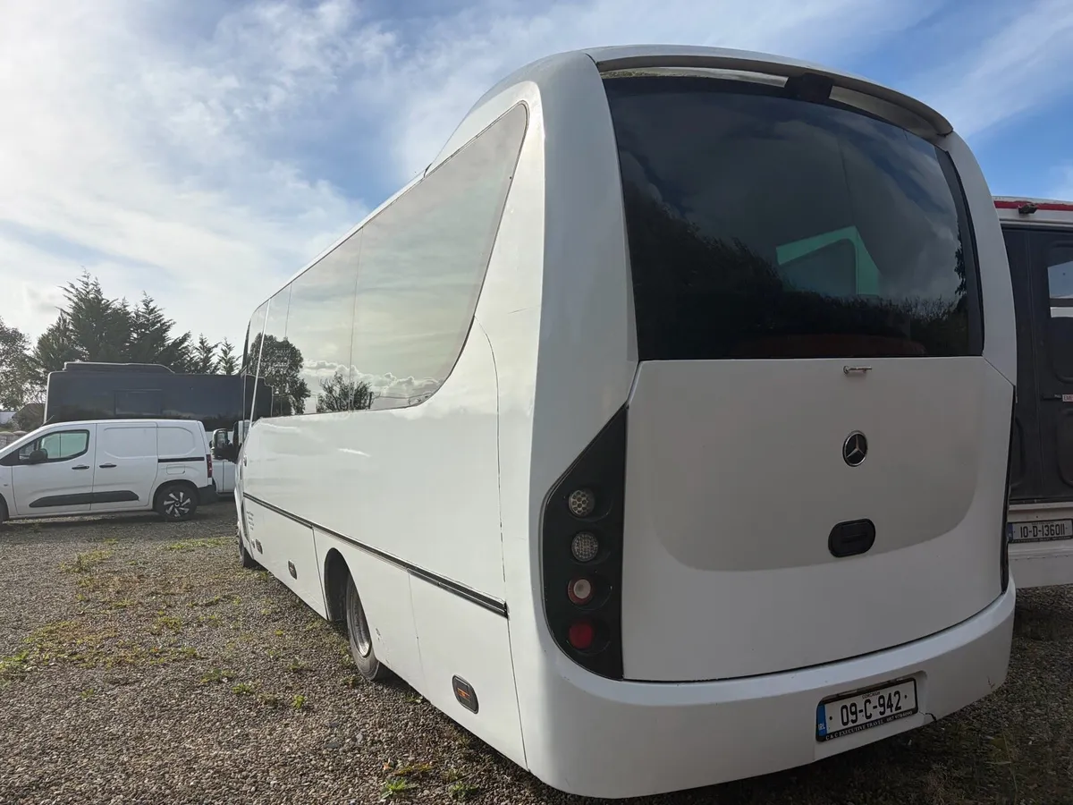 Mercedes Vario - Image 3