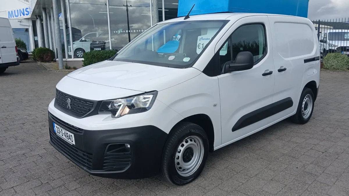 231 PEUGEOT PARTNER HIGH SPEC 100BHP ,A/C, CRUISE - Image 2
