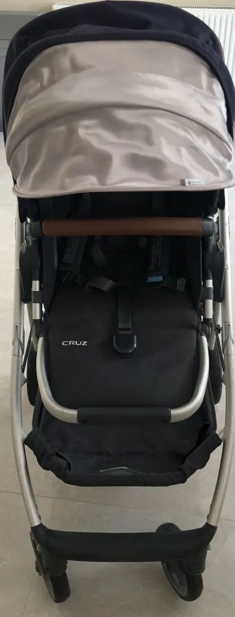 Pram - Uppa Baby Cruz V1 Buggy - Image 3