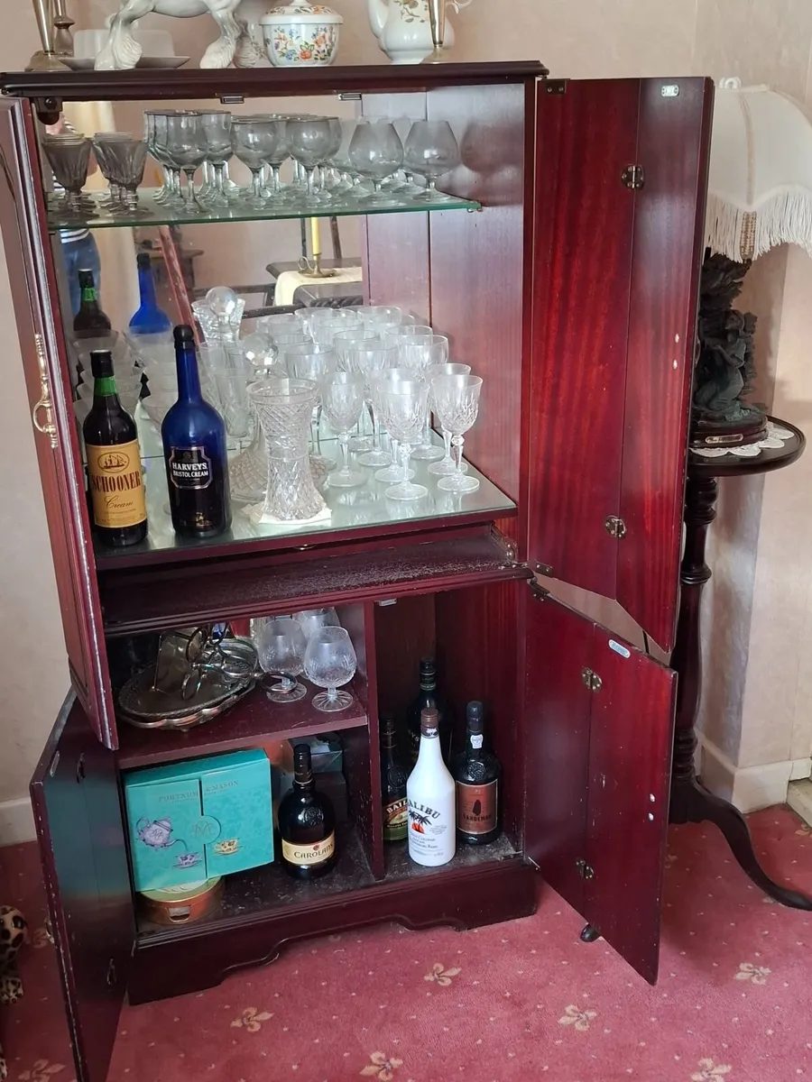 Cabinet - Image 4