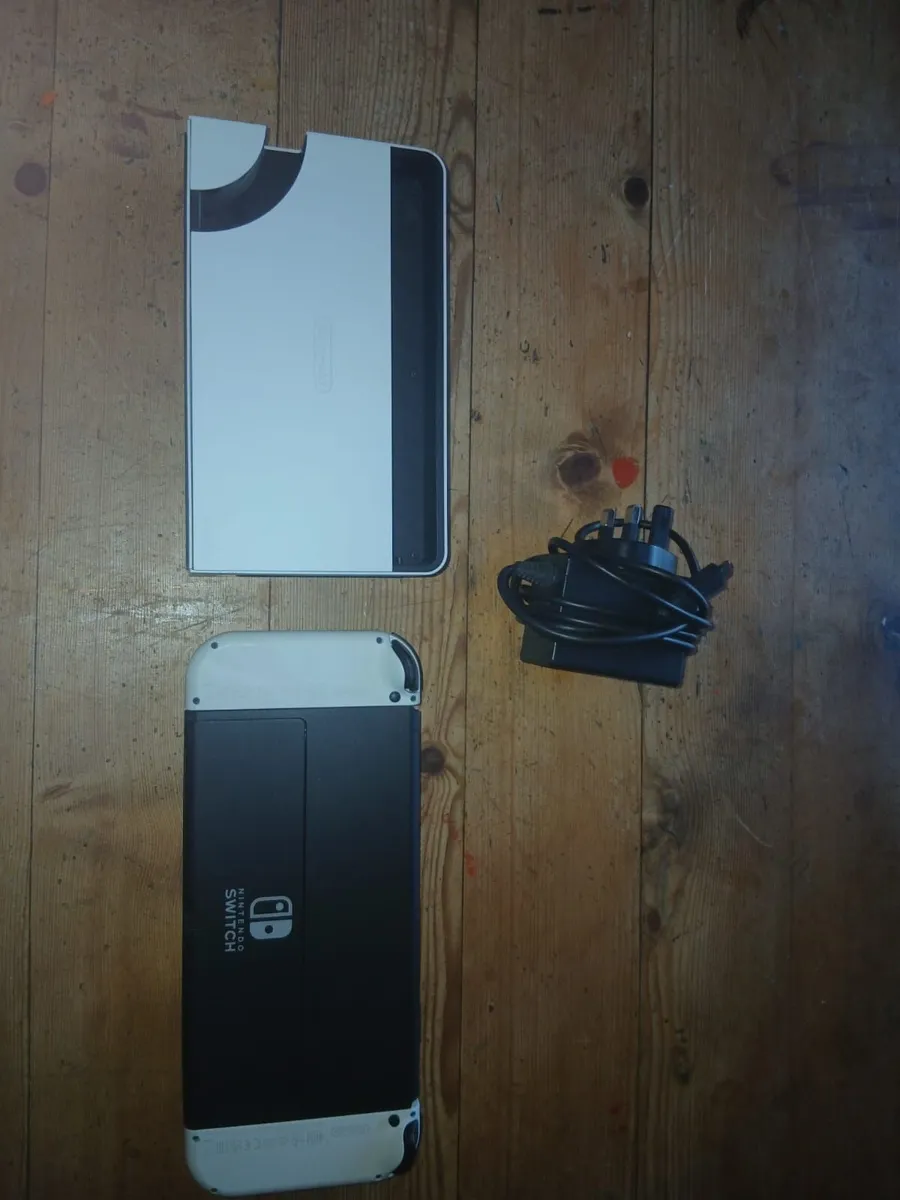 Nintendo switch OLED - Image 3