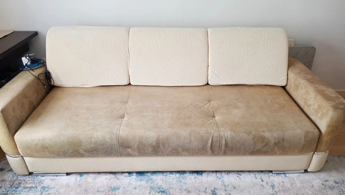 Sofabed - Image 1