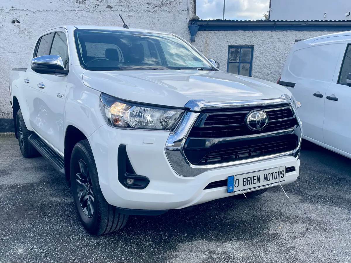 Toyota Hilux Icon 2.4 D-4D 150BHP 4WD Manual,2021 - Image 1