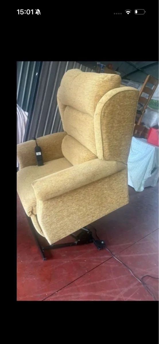 Lift and rise chair - Image 2