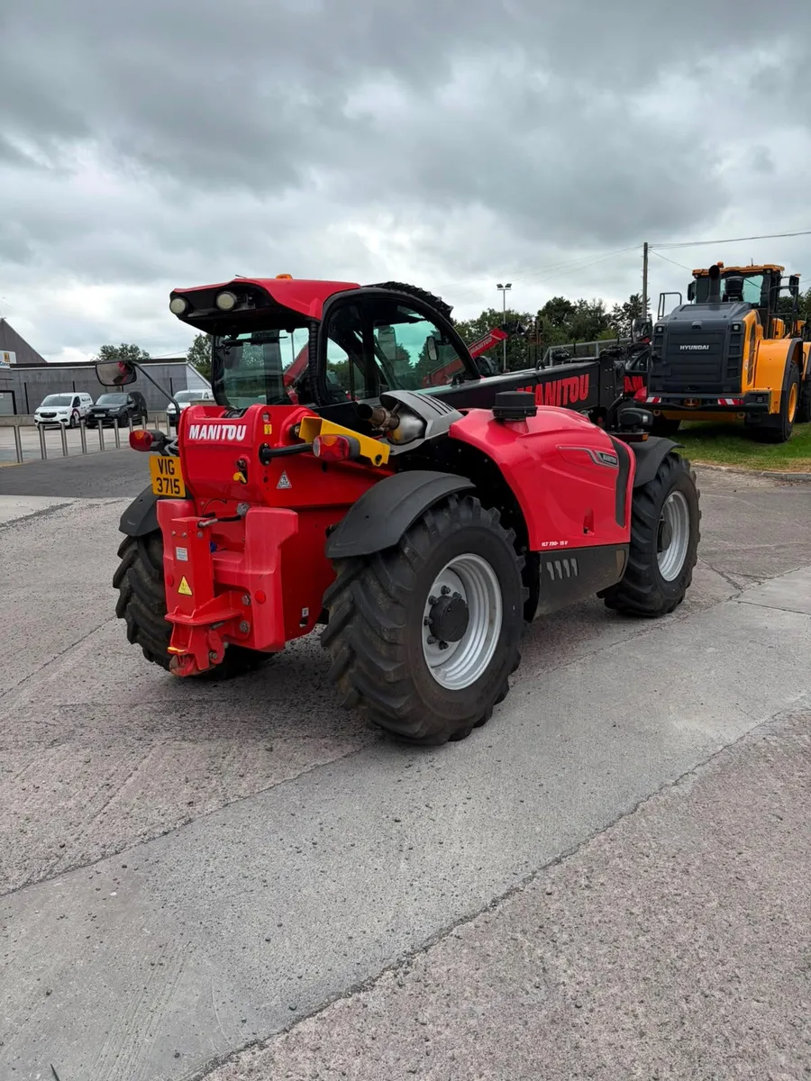 2021 Manitou MLT730-115V Farm Telehandler - Image 3