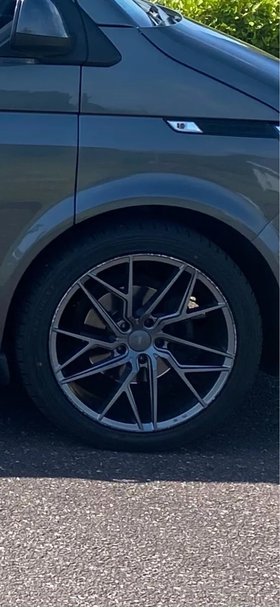 Volkswagen transporter alloys - Image 1
