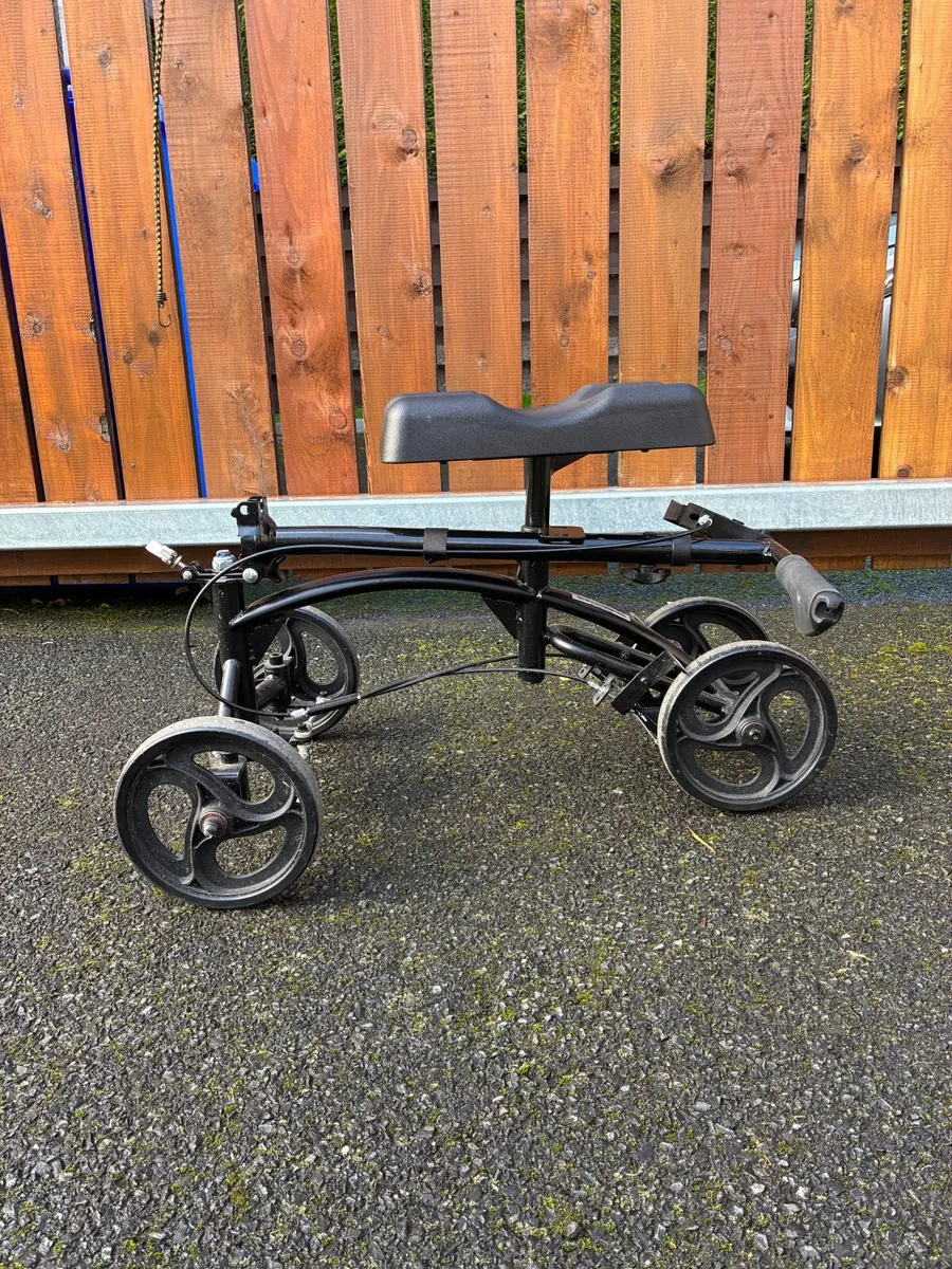 Mobility knee scooter - Image 2