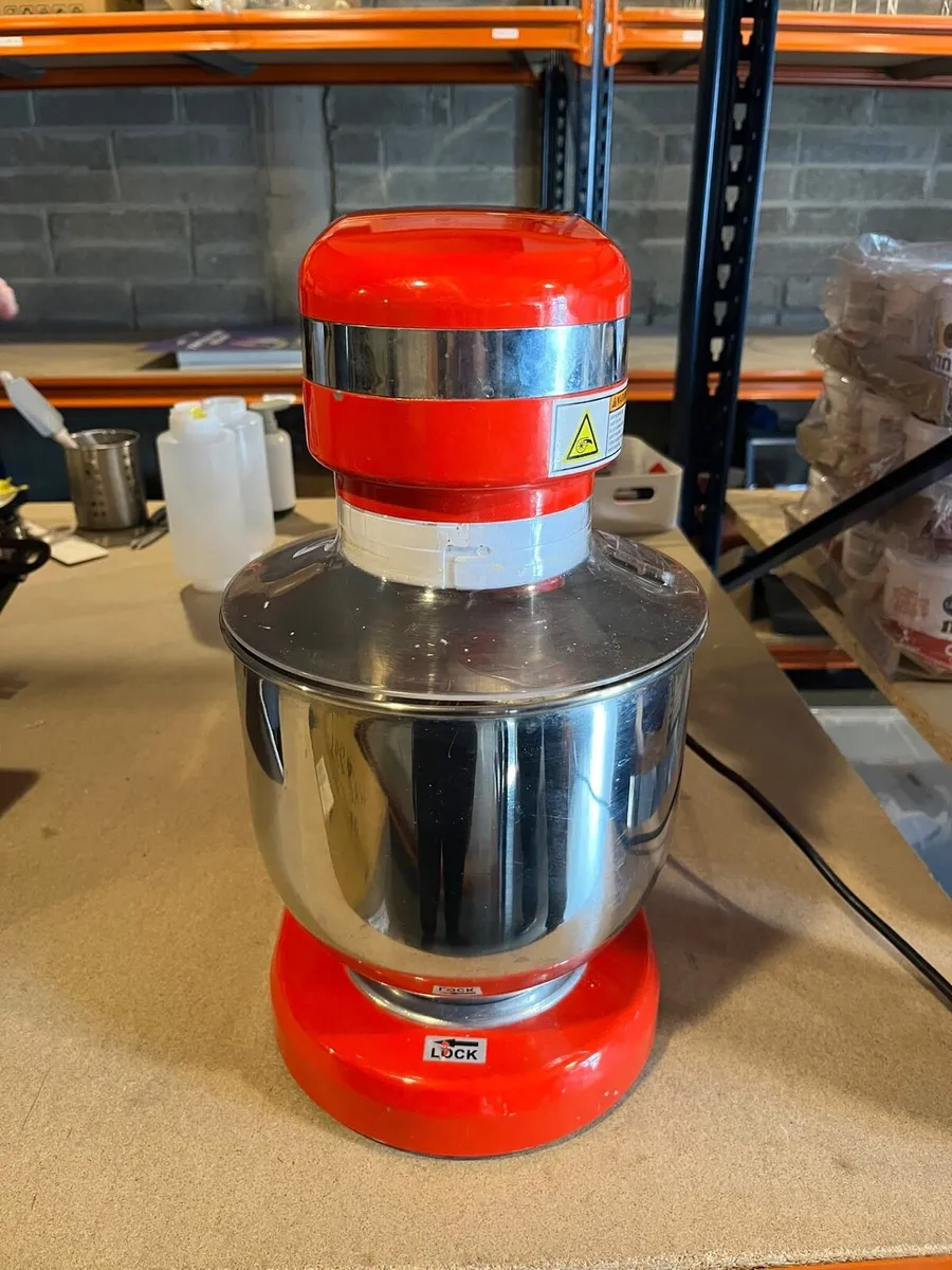Commercial mixer - Image 1