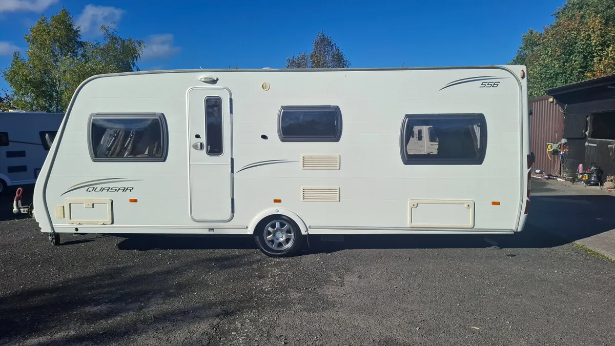 Lunar Quasar 6 Berth Caravan - Image 1