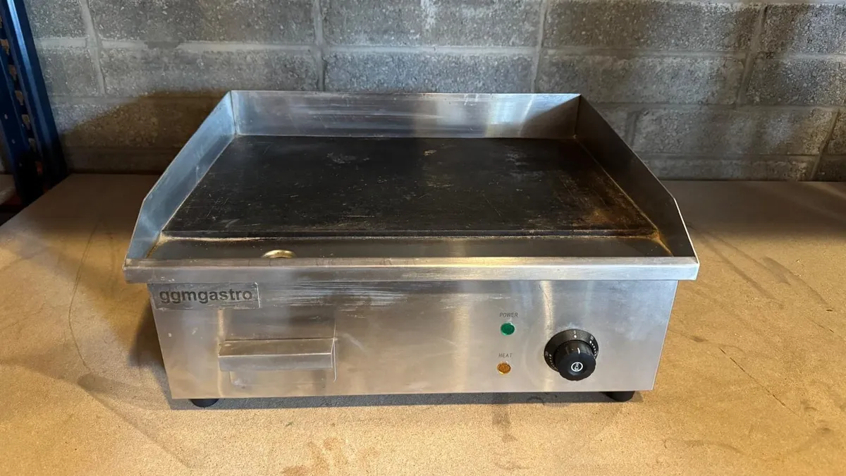 Flat top griddle - Image 1