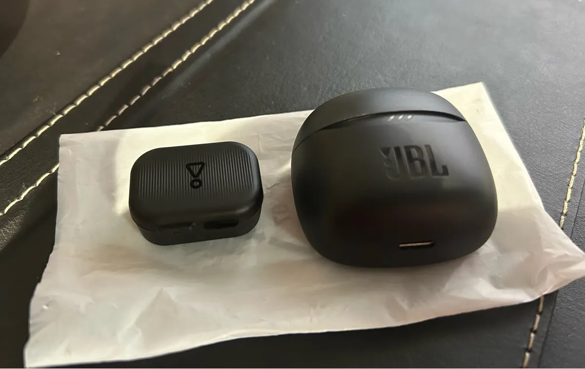 JBL Tune Flex 2 earbuds - Image 2