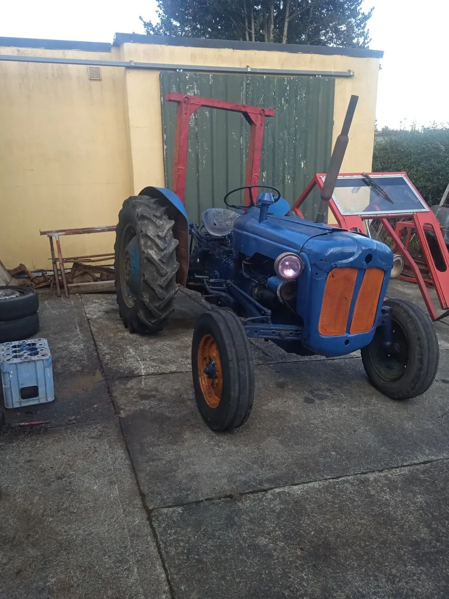 Fordson Dexta tractor - Image 1