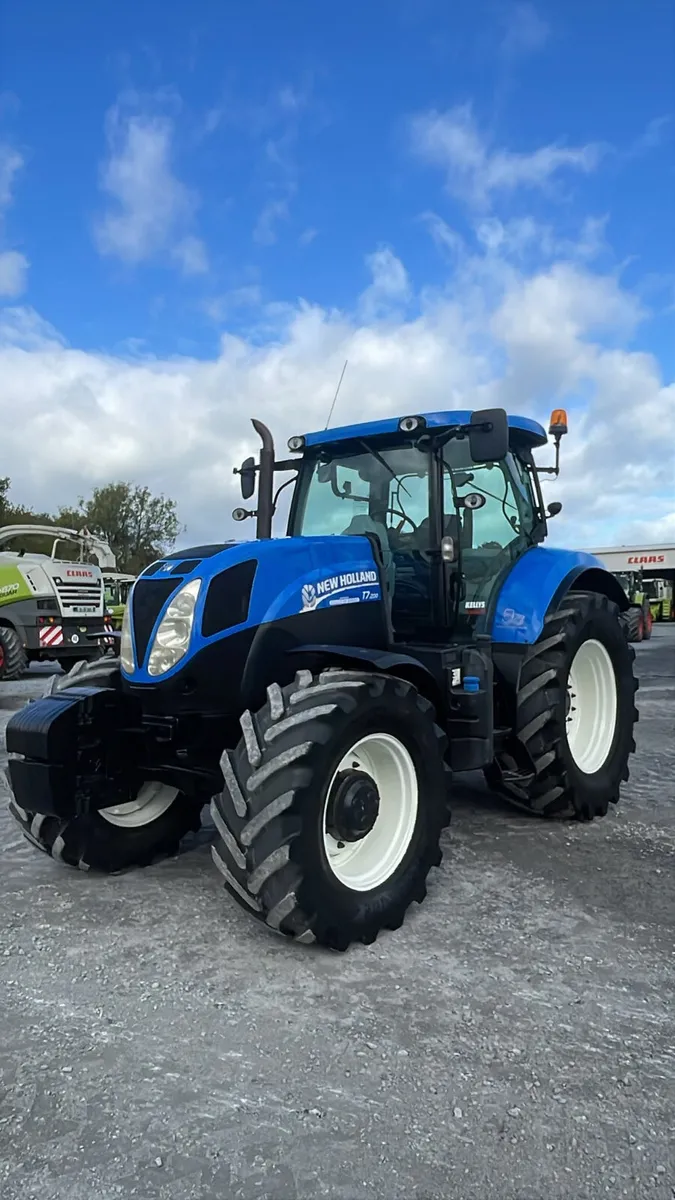 New Holland T7.200 **NO VAT** - Image 1