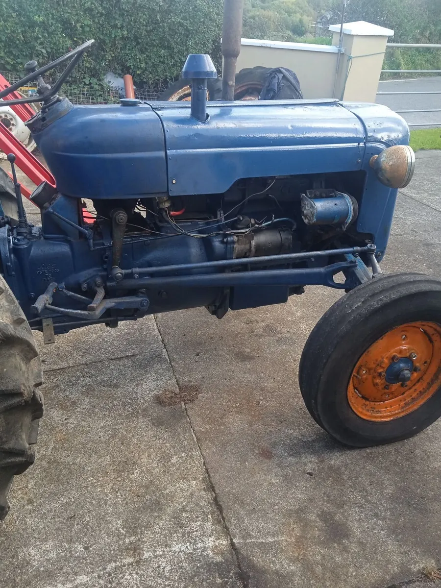 Fordson Dexta tractor - Image 2