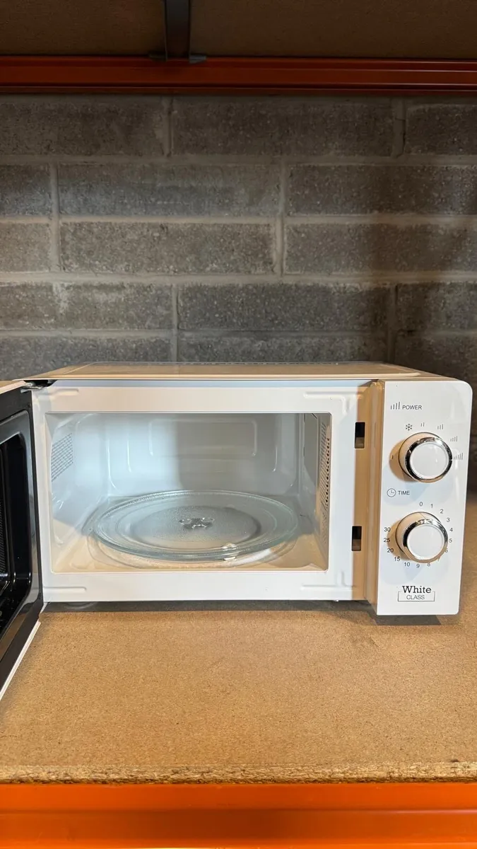 Microwave - Image 3