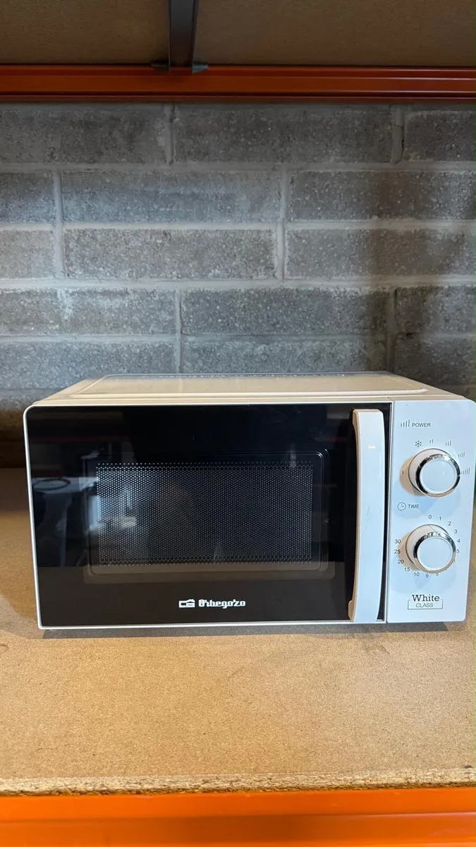 Microwave - Image 2