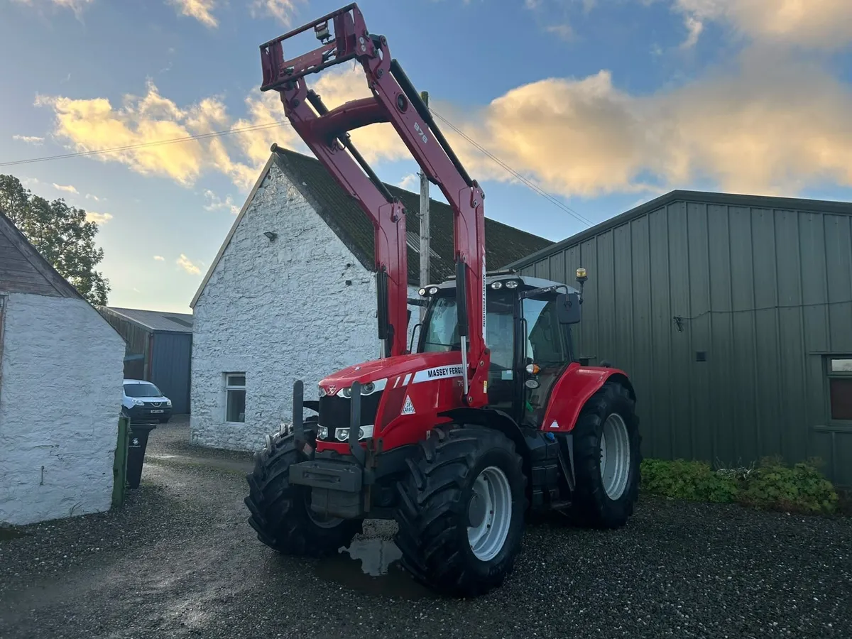 2015 Massey Ferguson 7618 5583 hours - Image 1