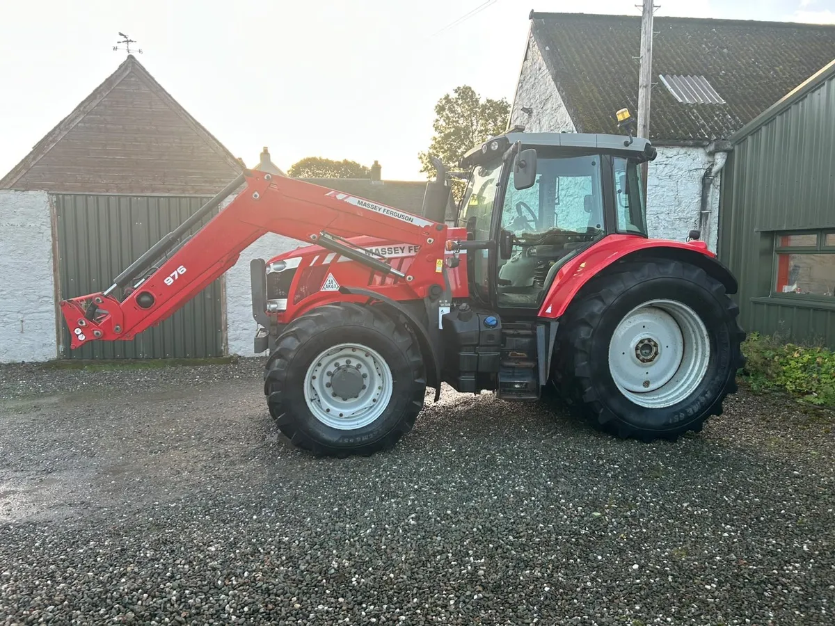 2015 Massey Ferguson 7618 5583 hours - Image 3