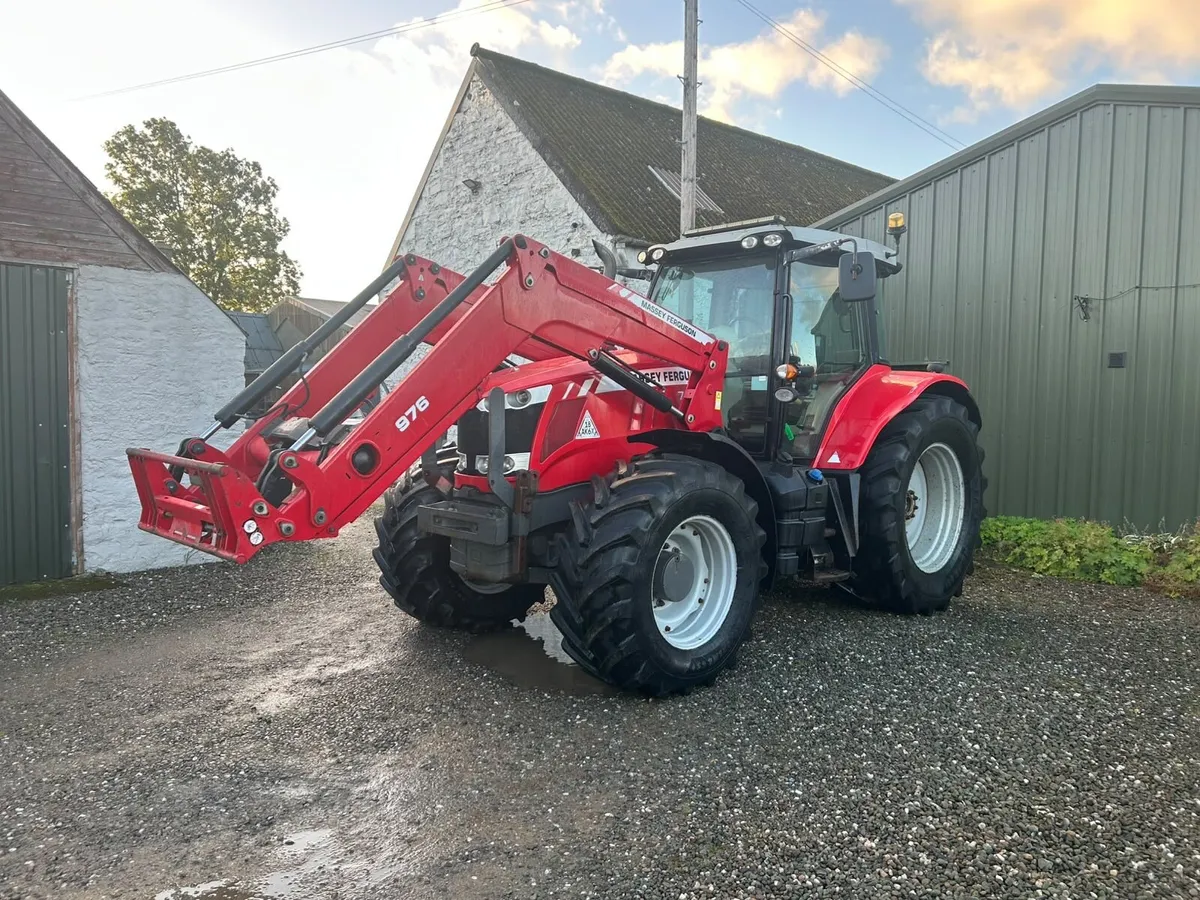 2015 Massey Ferguson 7618 5583 hours - Image 2
