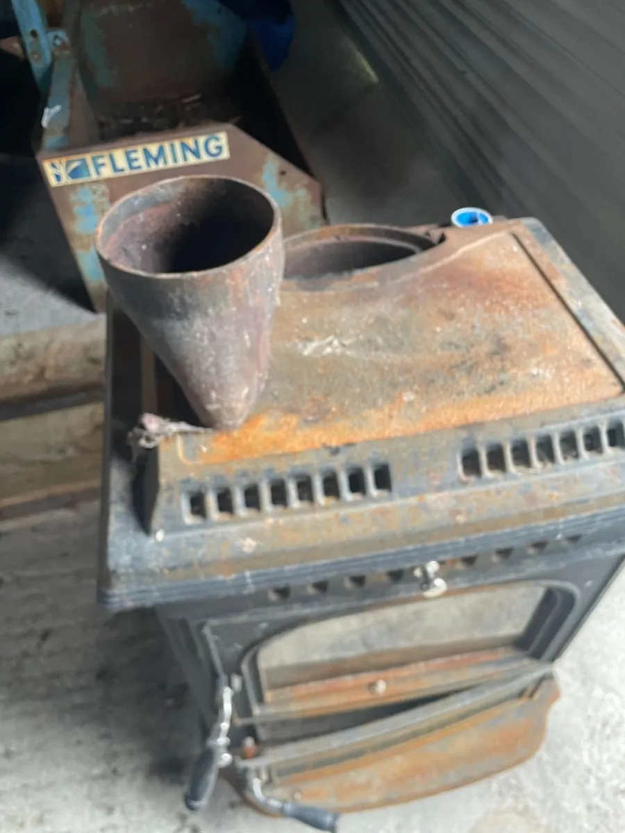 Mulberry Stove with Back Boiler – Barely Used - Image 3