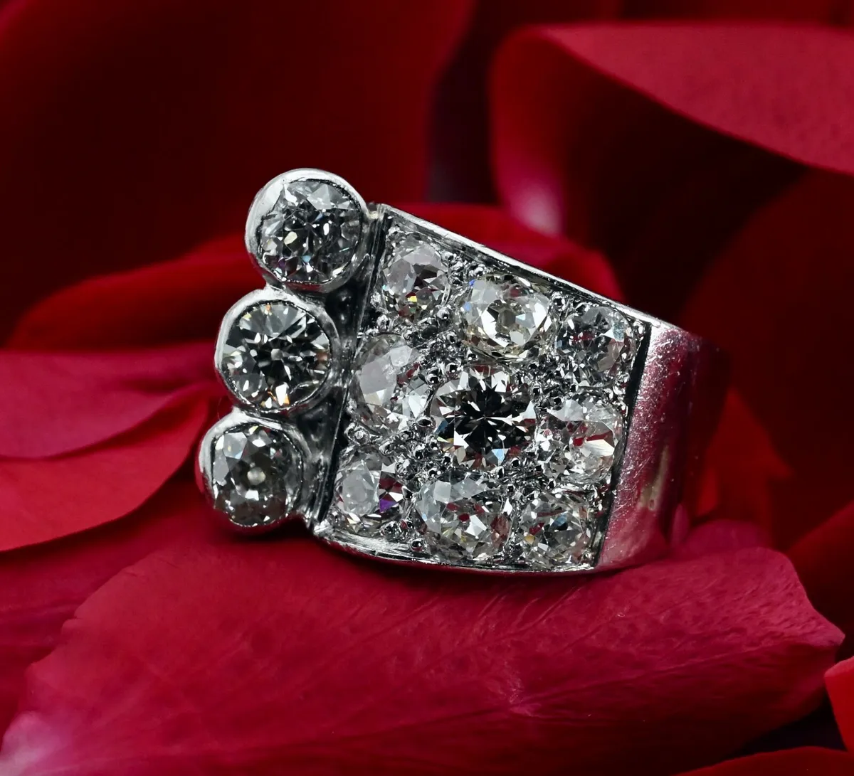 Amazing Art Deco 1930s Platinum 3.1ct Diamond Ring - Image 3
