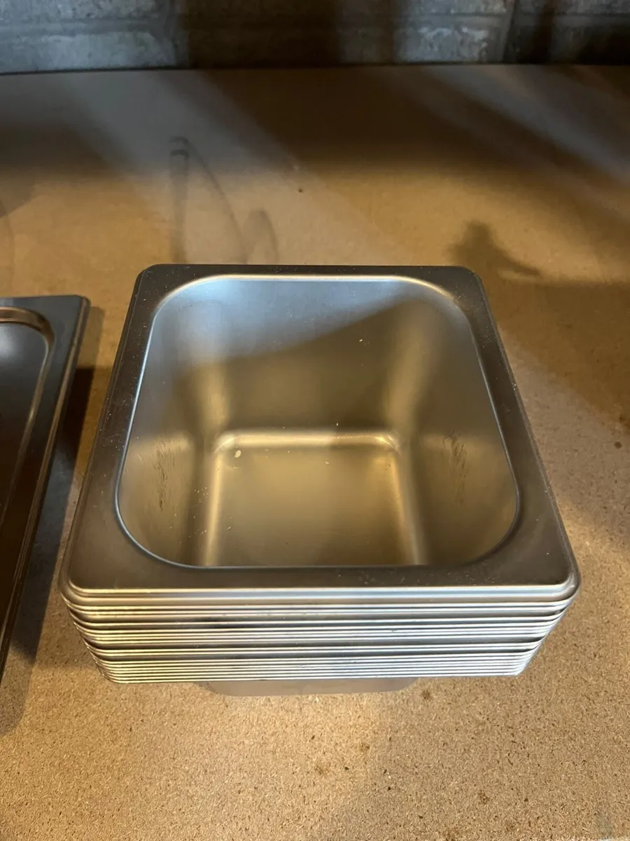 Gastro stainless steel pans and lids - Image 4