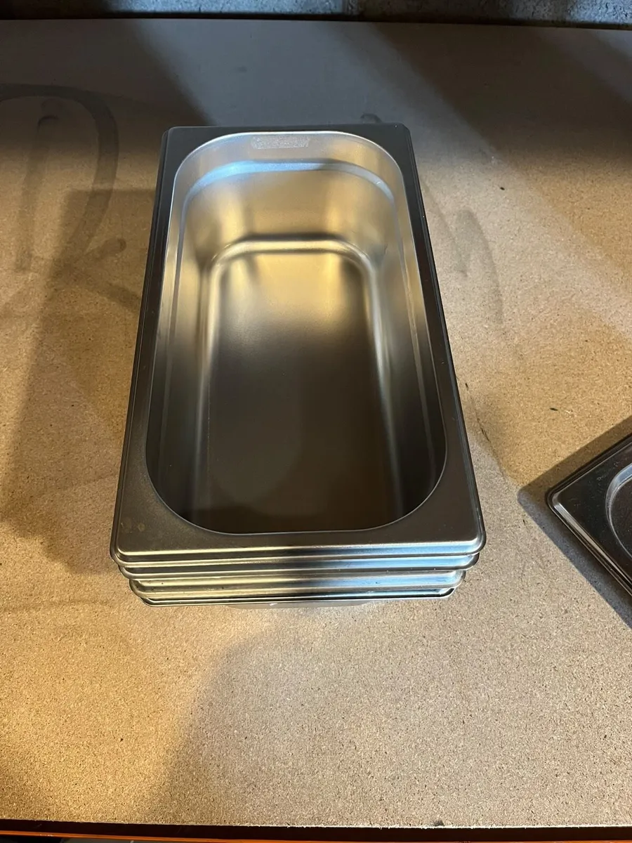 Gastro stainless steel pans and lids - Image 1