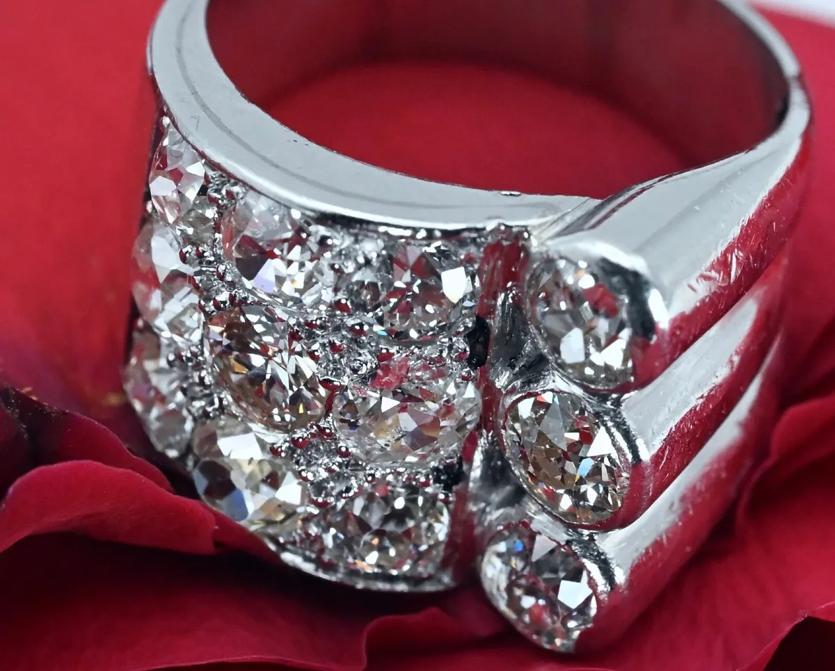 Amazing Art Deco 1930s Platinum 3.1ct Diamond Ring - Image 4