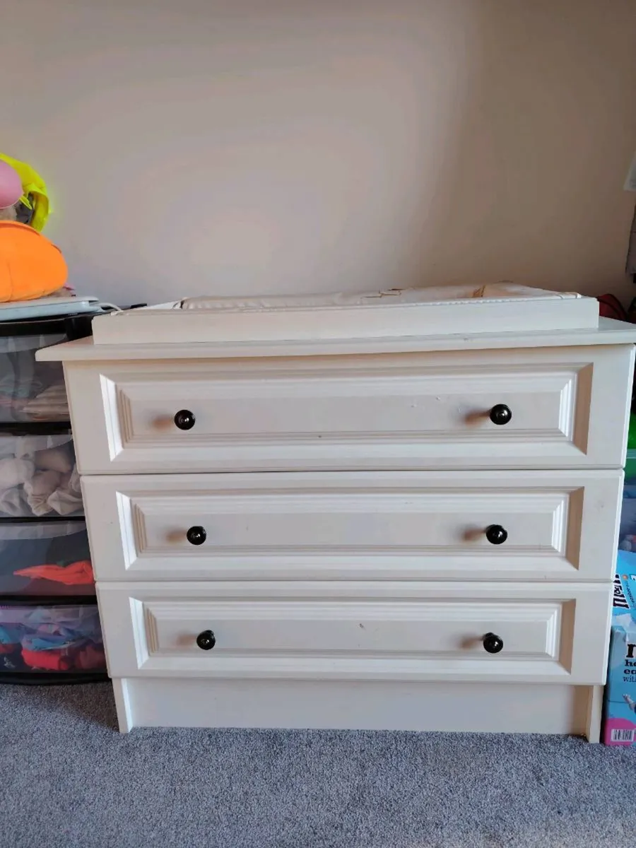 Chest of Drawers - Image 1