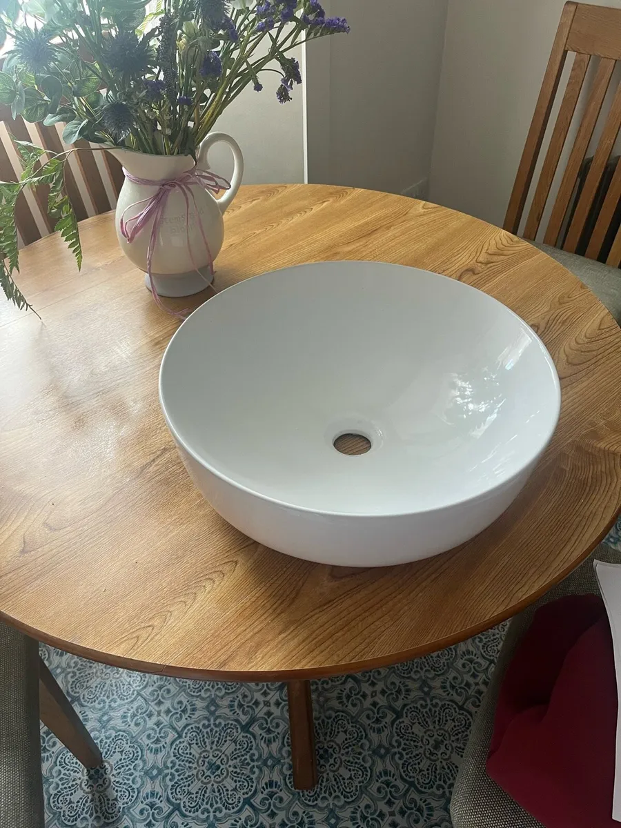 Round Ceramic Counter Top Basin for sale in Tipperary for €50 on DoneDeal