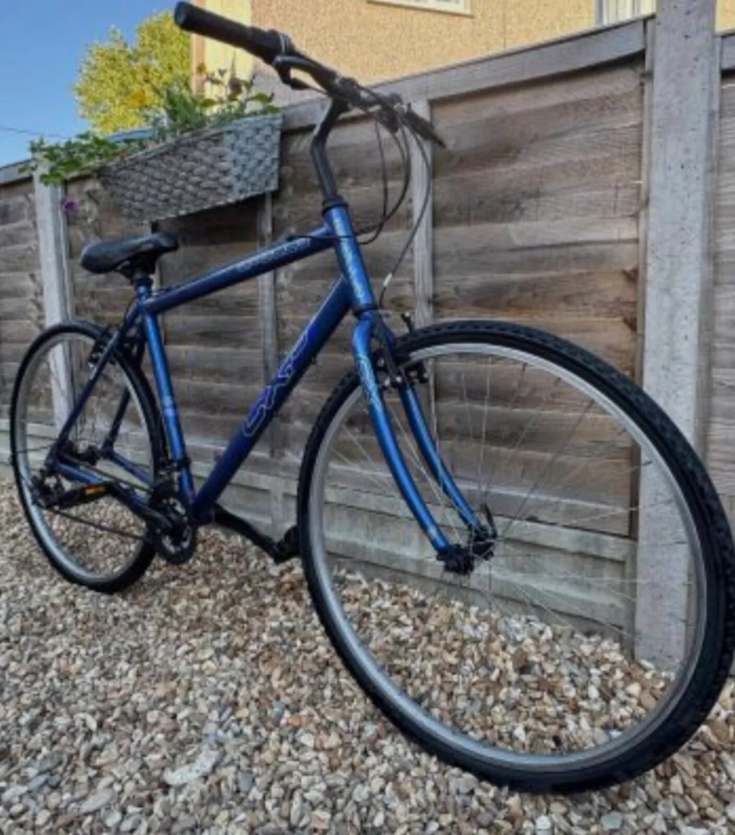 ADULTS BLUE APOLLO HYBRID BIKE 21” FRAME URBAN BIK - Image 1