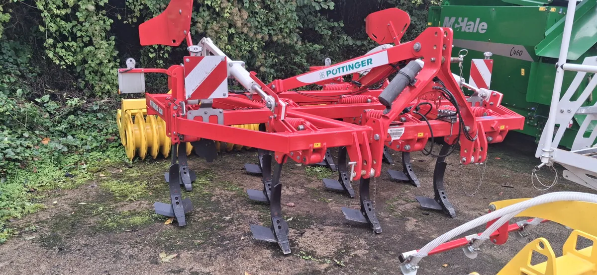 Pottinger synkro nova 3030 cultivator - Image 1