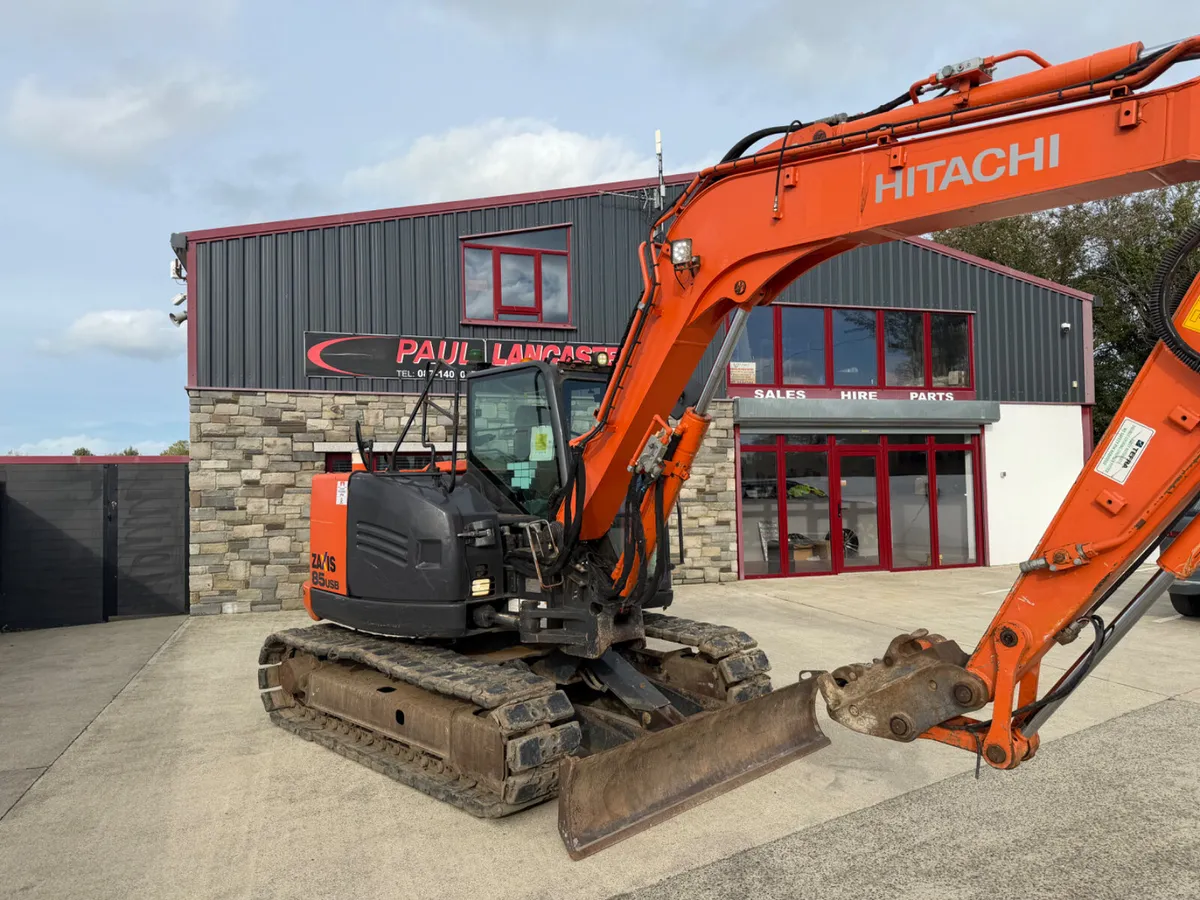 Hitachi zaxis 85 year 2017 - Image 3
