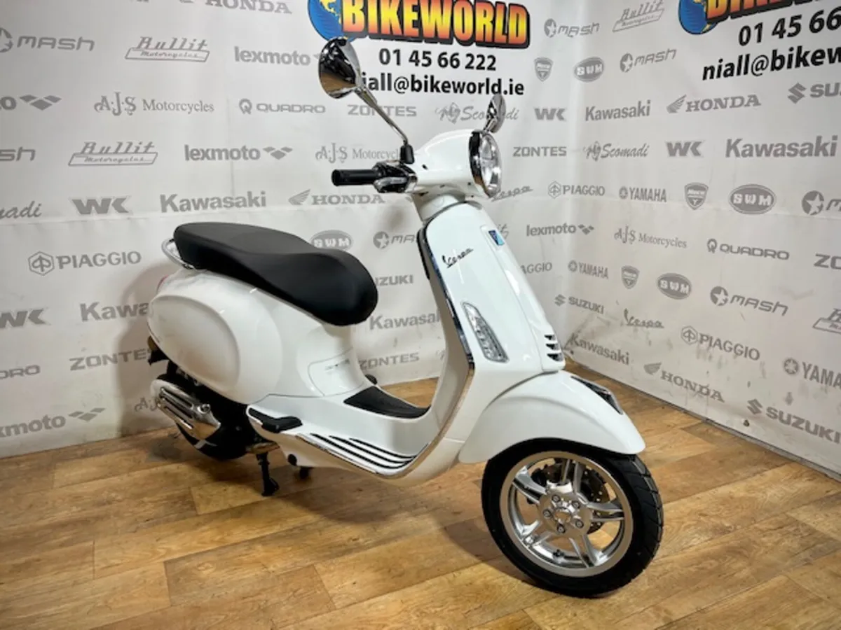 Vespa Primavera 50 - Image 2