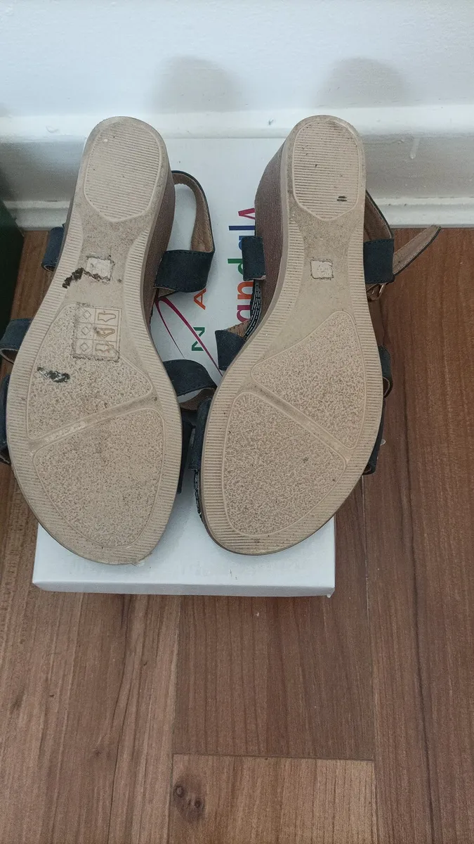 Lunar sandals - Image 2