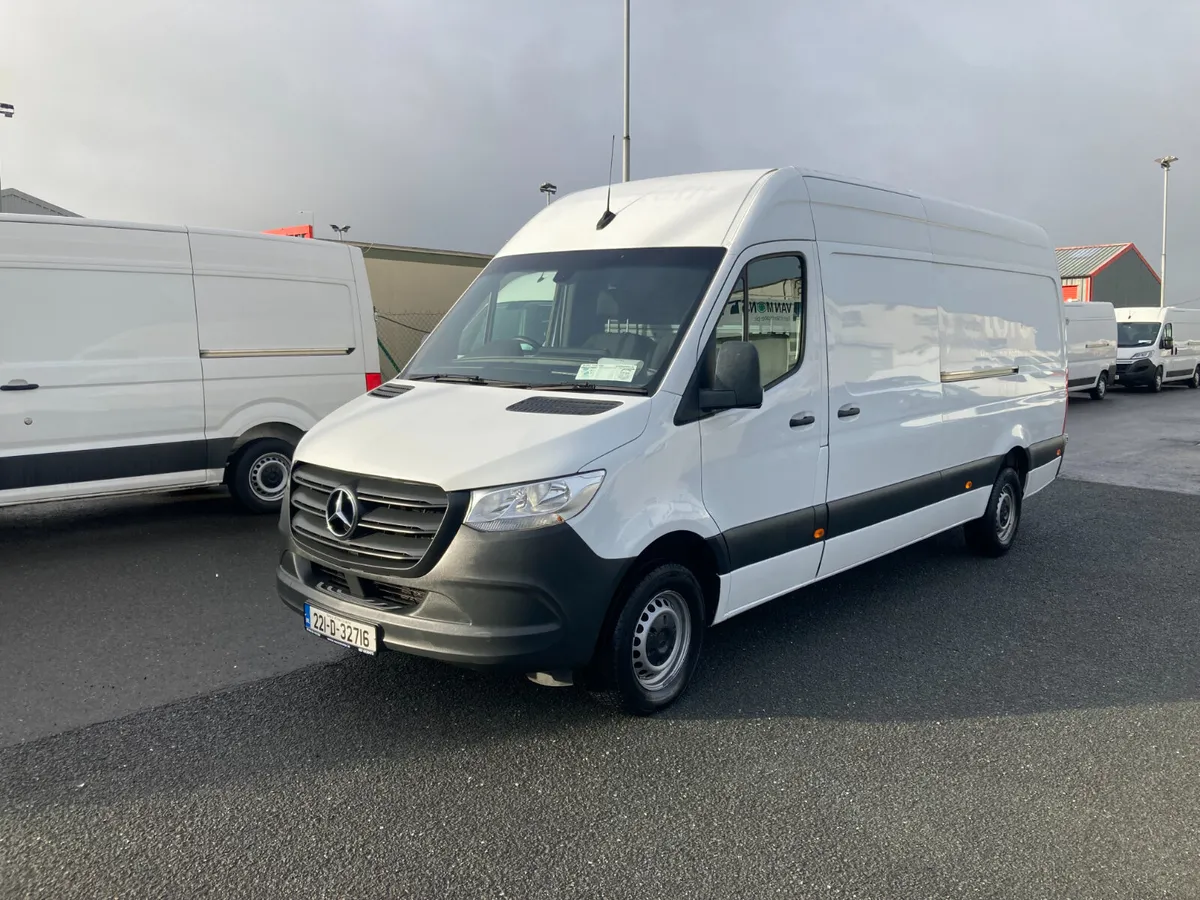 Mercedes-Benz Sprinter 2022 - Image 3