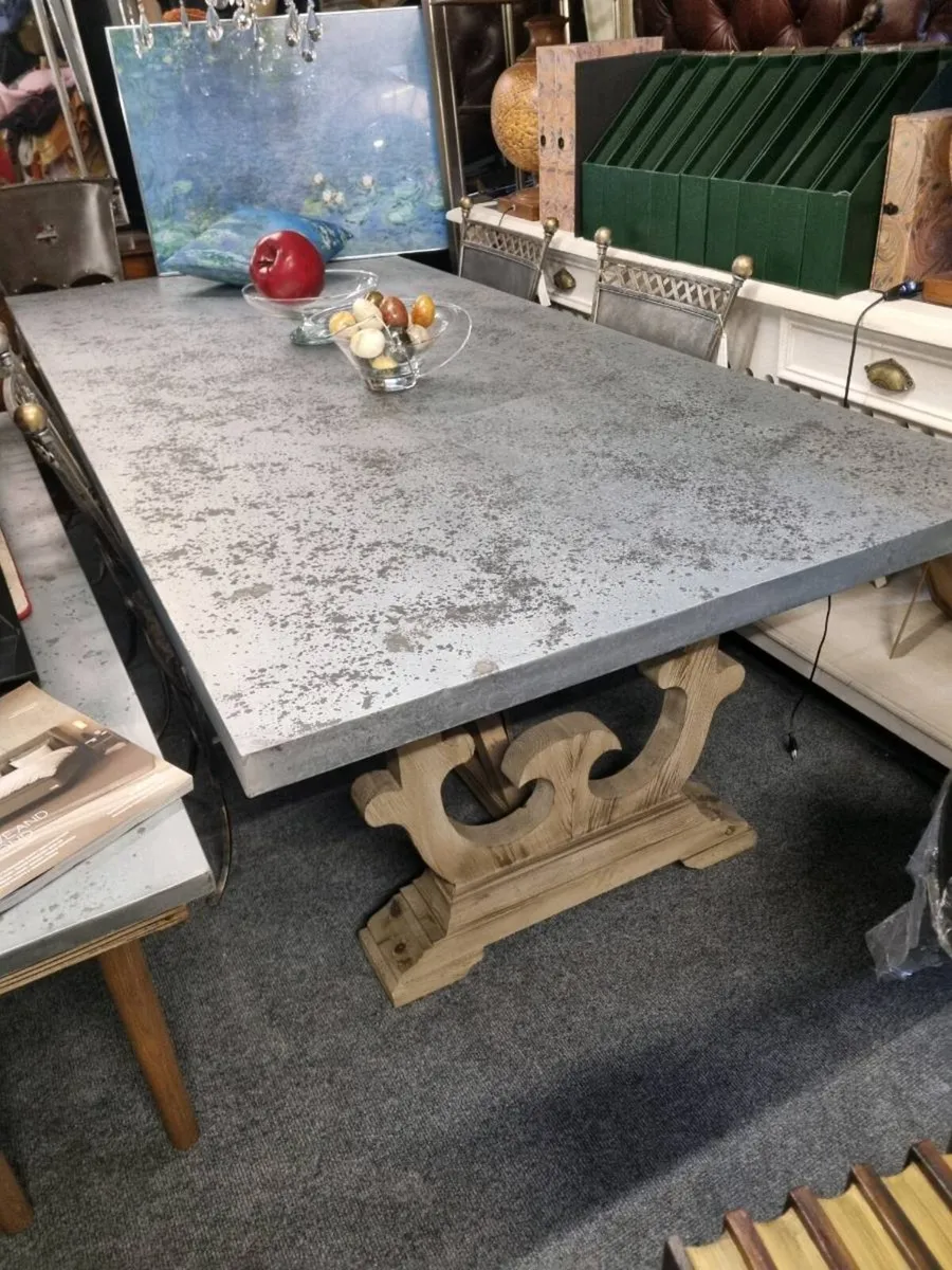 Zink top table
