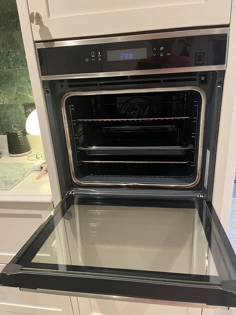 Oven - Image 2