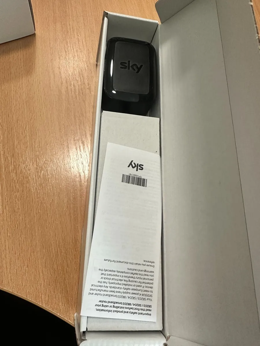 Brand New Sky Broadband Hub (Model SR203) – Boxed - Image 2