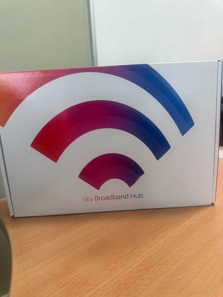 Brand New Sky Broadband Hub (Model SR203) – Boxed - Image 3