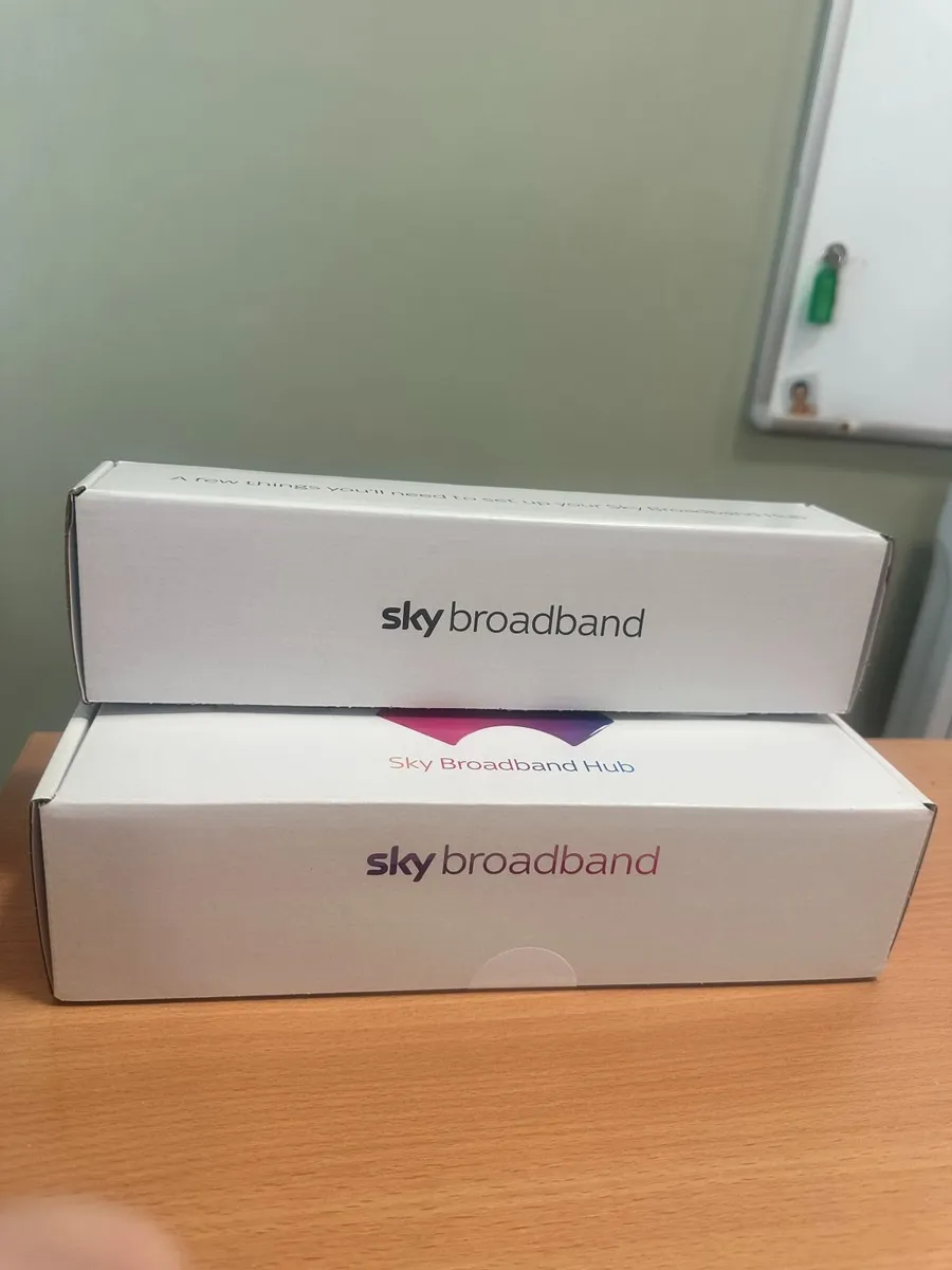 Brand New Sky Broadband Hub (Model SR203) – Boxed - Image 1